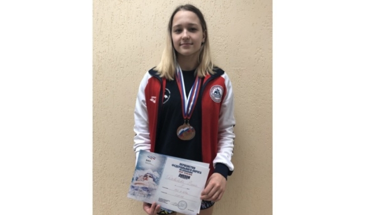 Елена Давыдова- призер чемпионата и первенства ПФО по плаванию