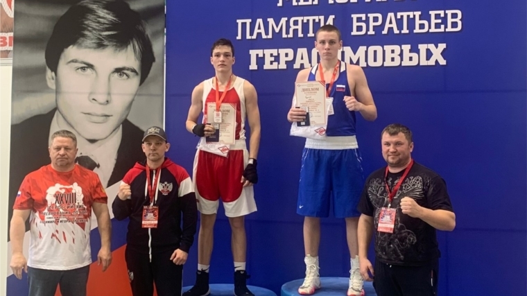 Олег Пестерев стал вторым на всероссийских соревнованиях по боксу