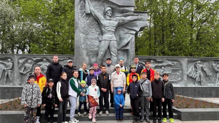Глава Чувашии Олег Николаев: «Мы, потомки героев-освободителей, восхищаемся их мужеством и самоотверженностью»